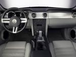 Ford Mustang GT 2005 года